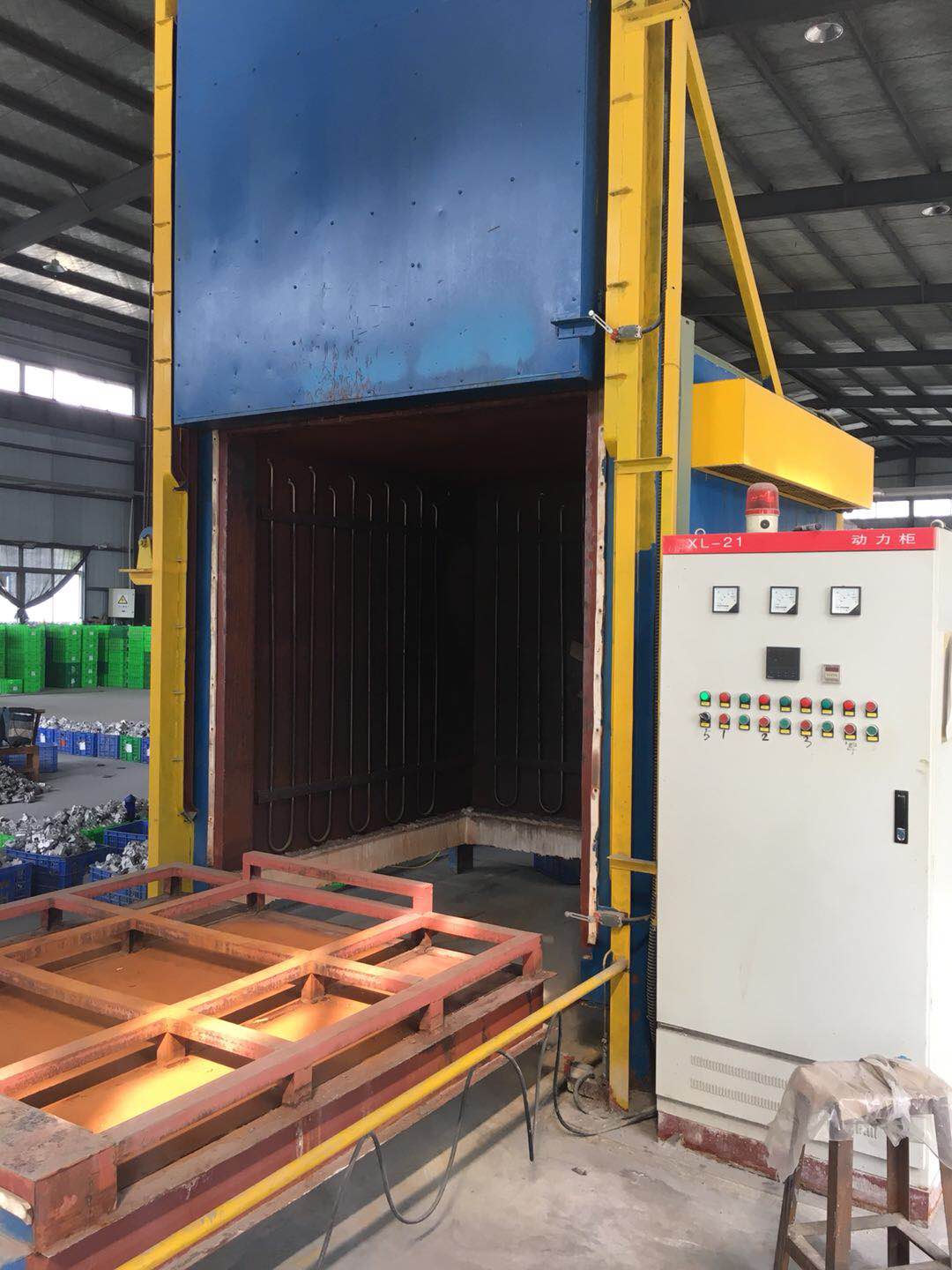 廠房、車(chē)間及辦公室圖片