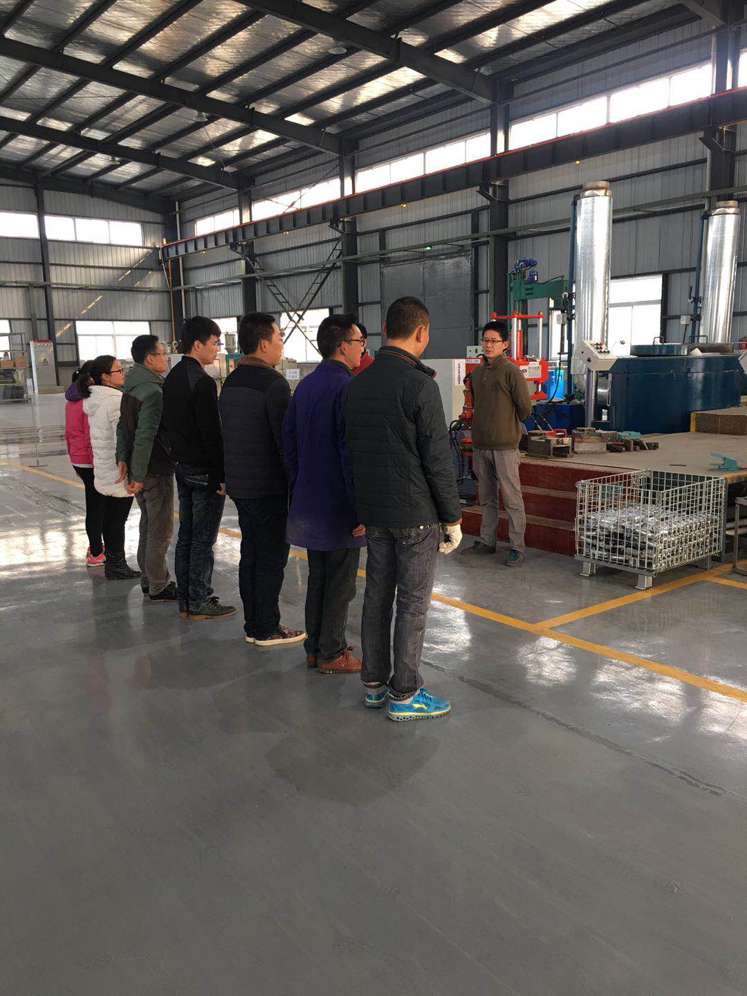 廠房、車(chē)間及辦公室圖片